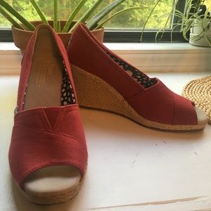 Toms red wedges size w7